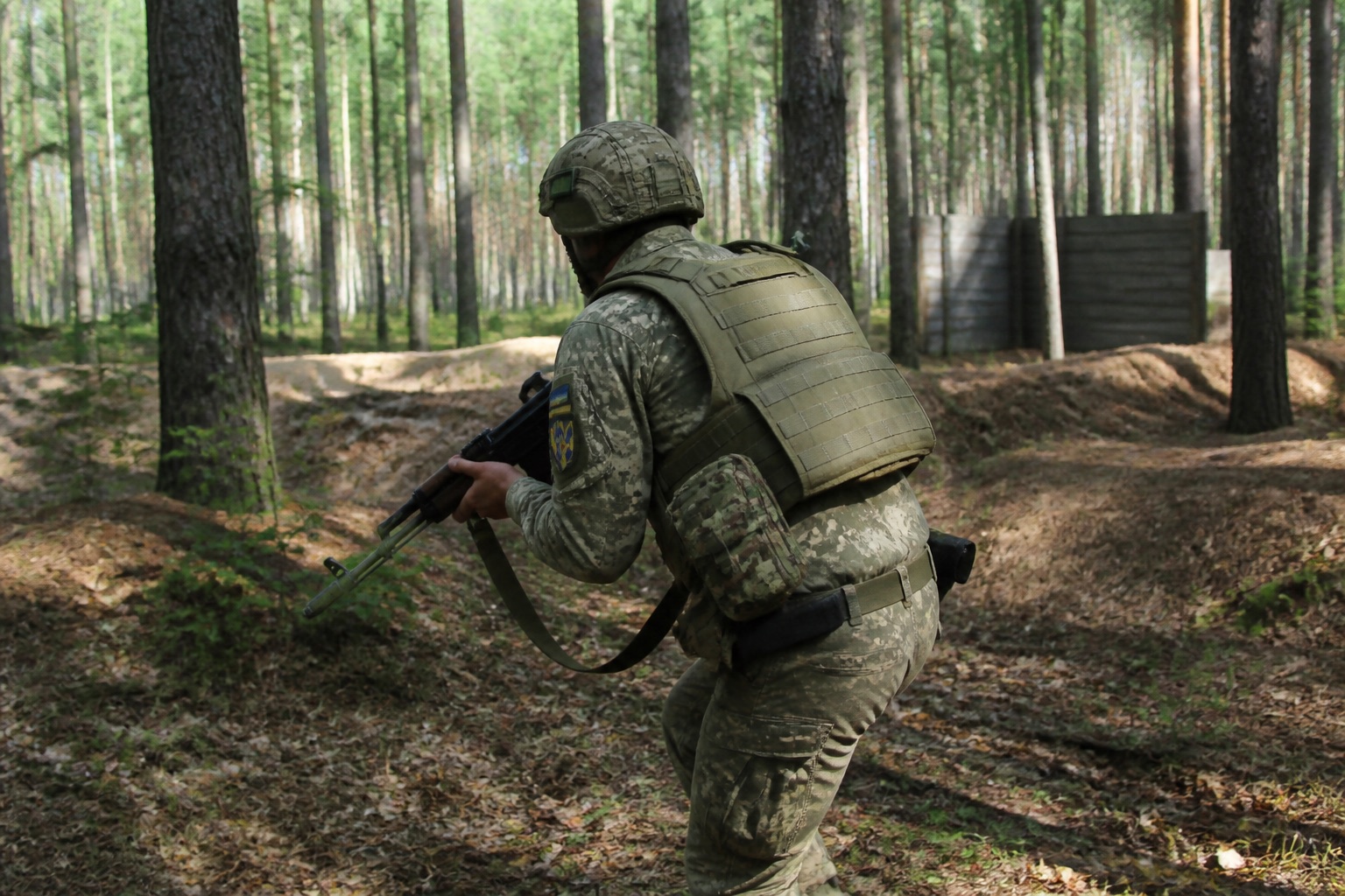 Entrenamiento de infantería en el campo